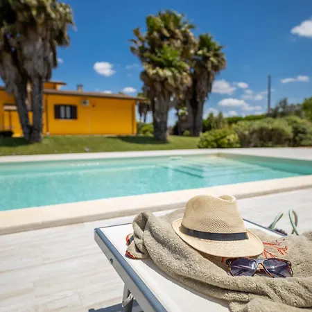 Esmeralda Villa Taviano (Lecce)