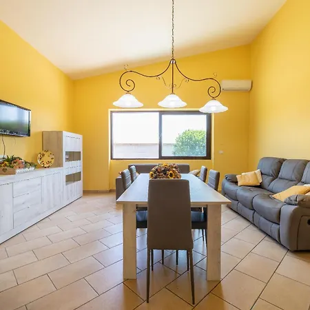 Esmeralda Taviano (Lecce)