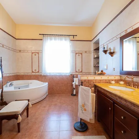 Esmeralda * Taviano (Lecce)