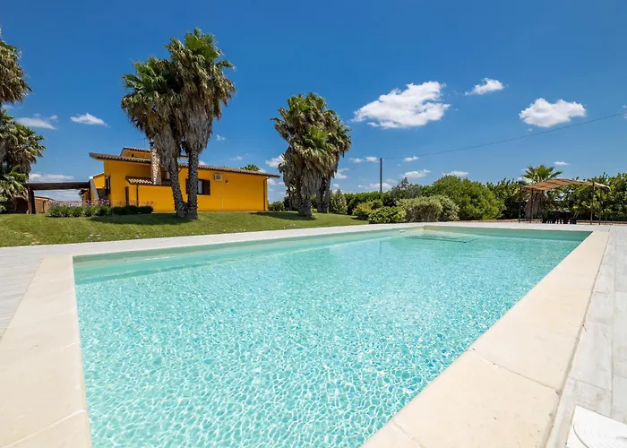 Esmeralda * Taviano (Lecce)